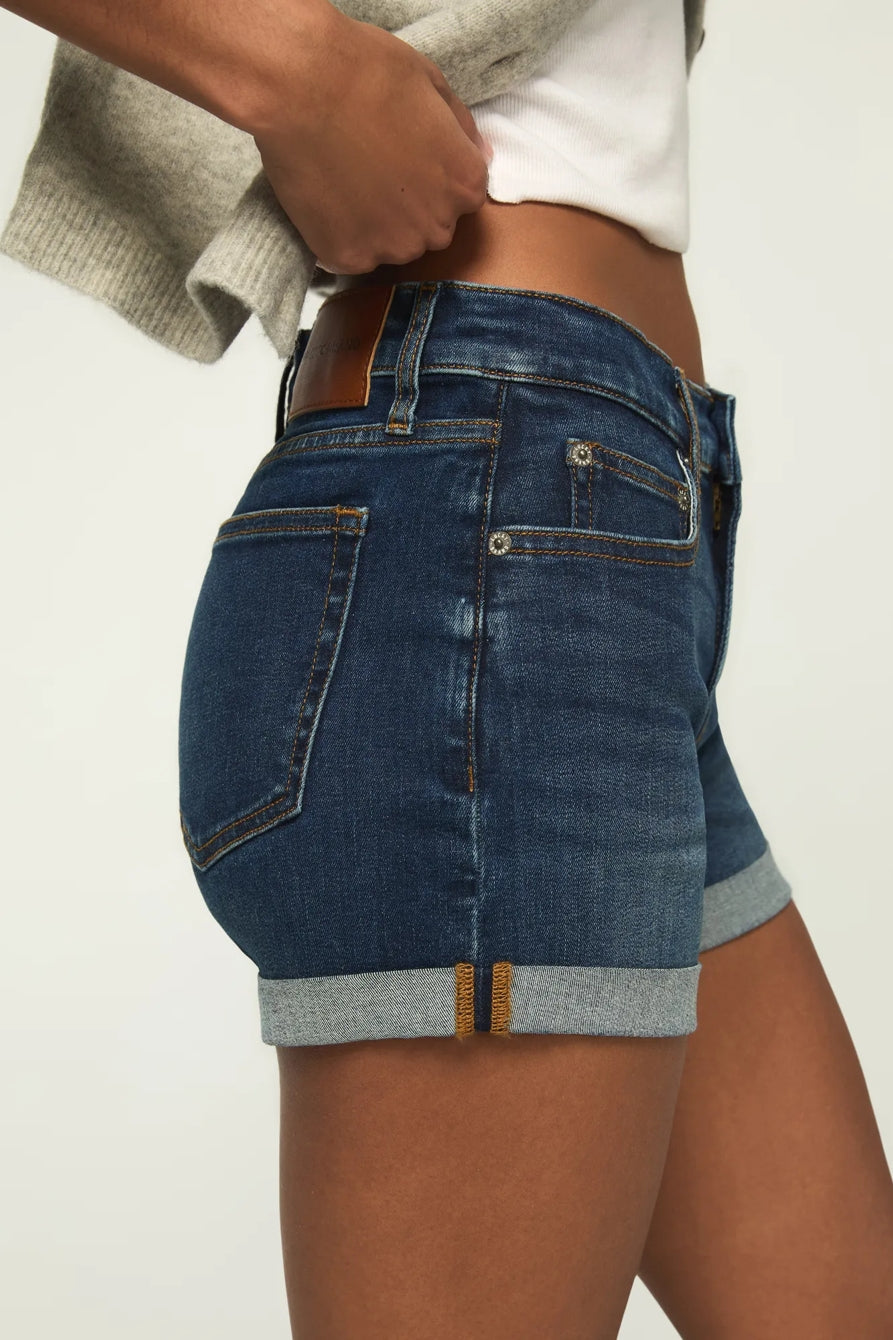 [163333-410] WOMENS LUCKY BRAND MID RISE AVA SHORT - NIGHT CAFE ROLLED WASH